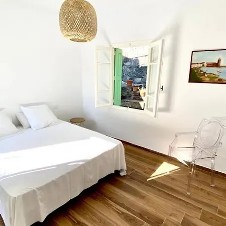Maison A Collioure, Terrasses, Jardin, Parking 펜션